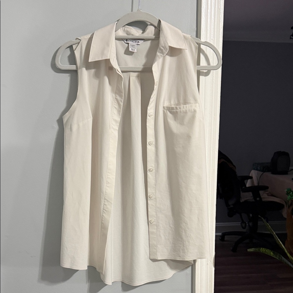 Athleta Sleeveless Button-Front Cream Top